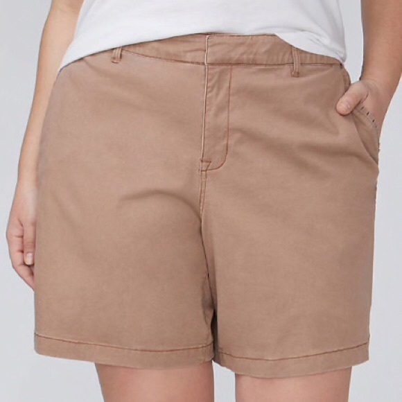 Lane Bryant Khaki Girlfriend Shorts Nwt 
